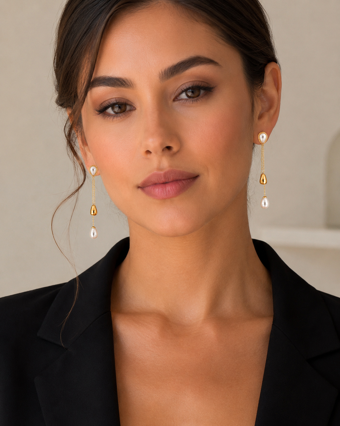 Aretes Colgantes de Perla Elegance Laminados en Oro para Dama