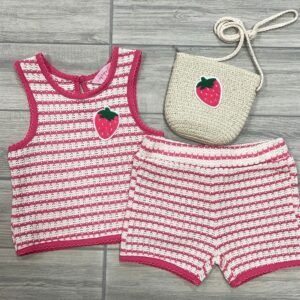 Conjunto Infantil para Niña Tejido con Short y Bolso de Fresa – 3 Piezas - Talla 2