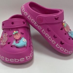 Sandalias Crocs Infantiles Fucsia con Dijes Decorativos y Correa Ajustable - Talla 7