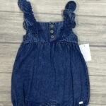Mameluco Infantil para Bebé Niña de Mezclilla con Tirantes de Olanes - Talla 6-9 meses