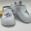 Sandalias Infantiles Tipo Crocs Gris con Diseño de Stitch - Talla 6
